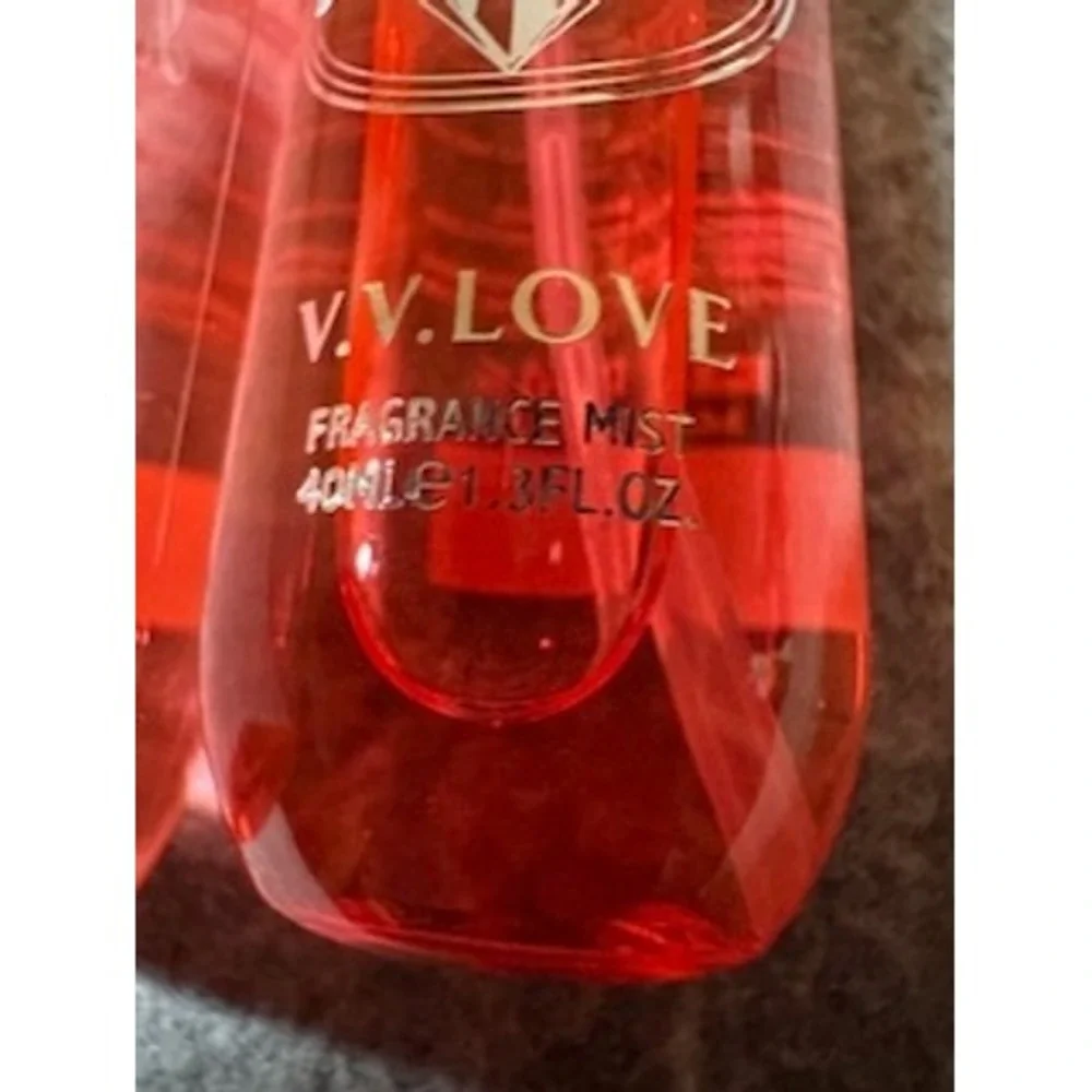 V.V. Love Serene Grove Fragrance Mist Set 90ml and 40ml Body Spray Duo Pink